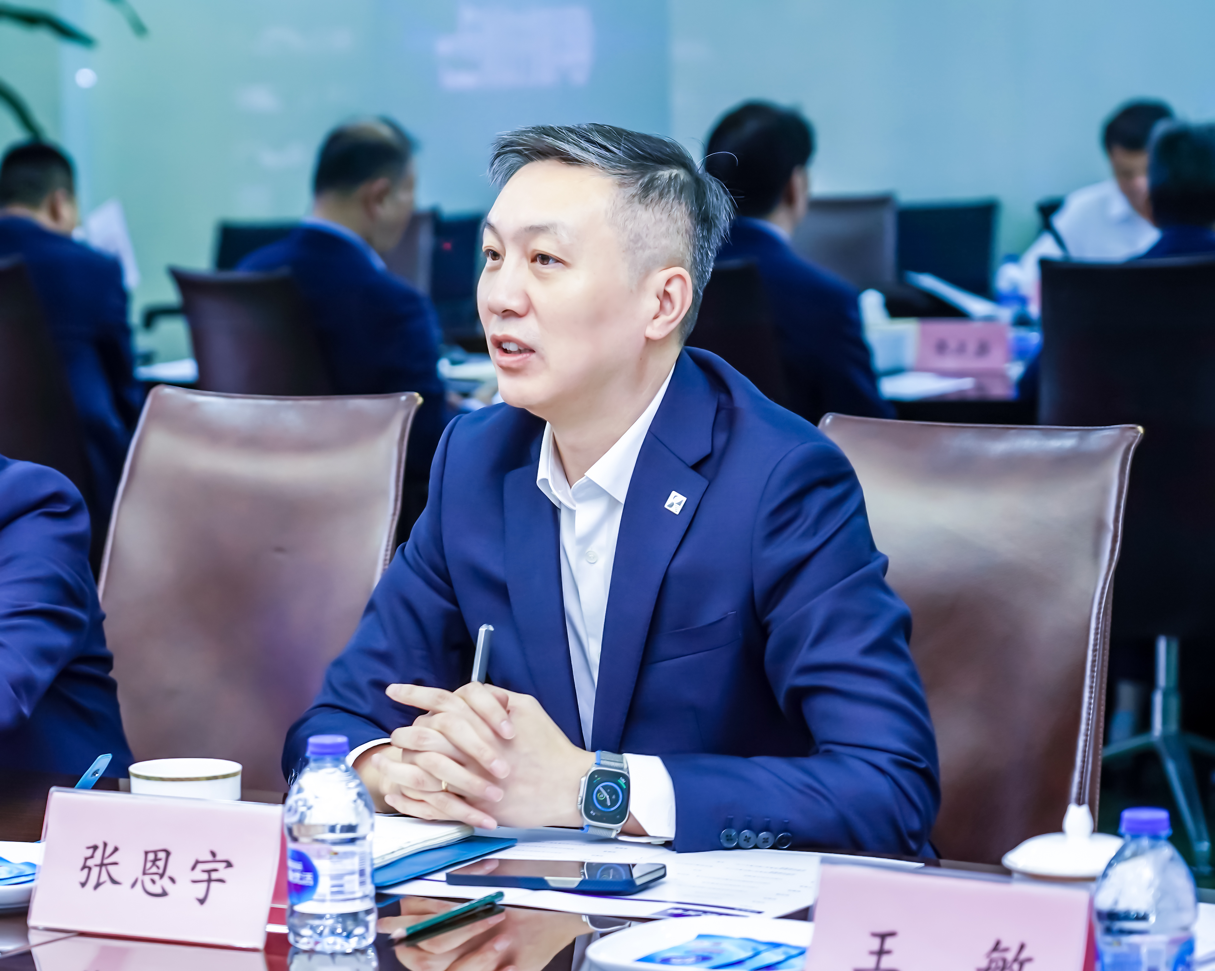 中国石化领导刘会友、张建阔一行莅临亿万先生MR参观考察(图8) 中国石化领导刘会友、张建阔一行莅临亿万先生MR参观考察(图8)