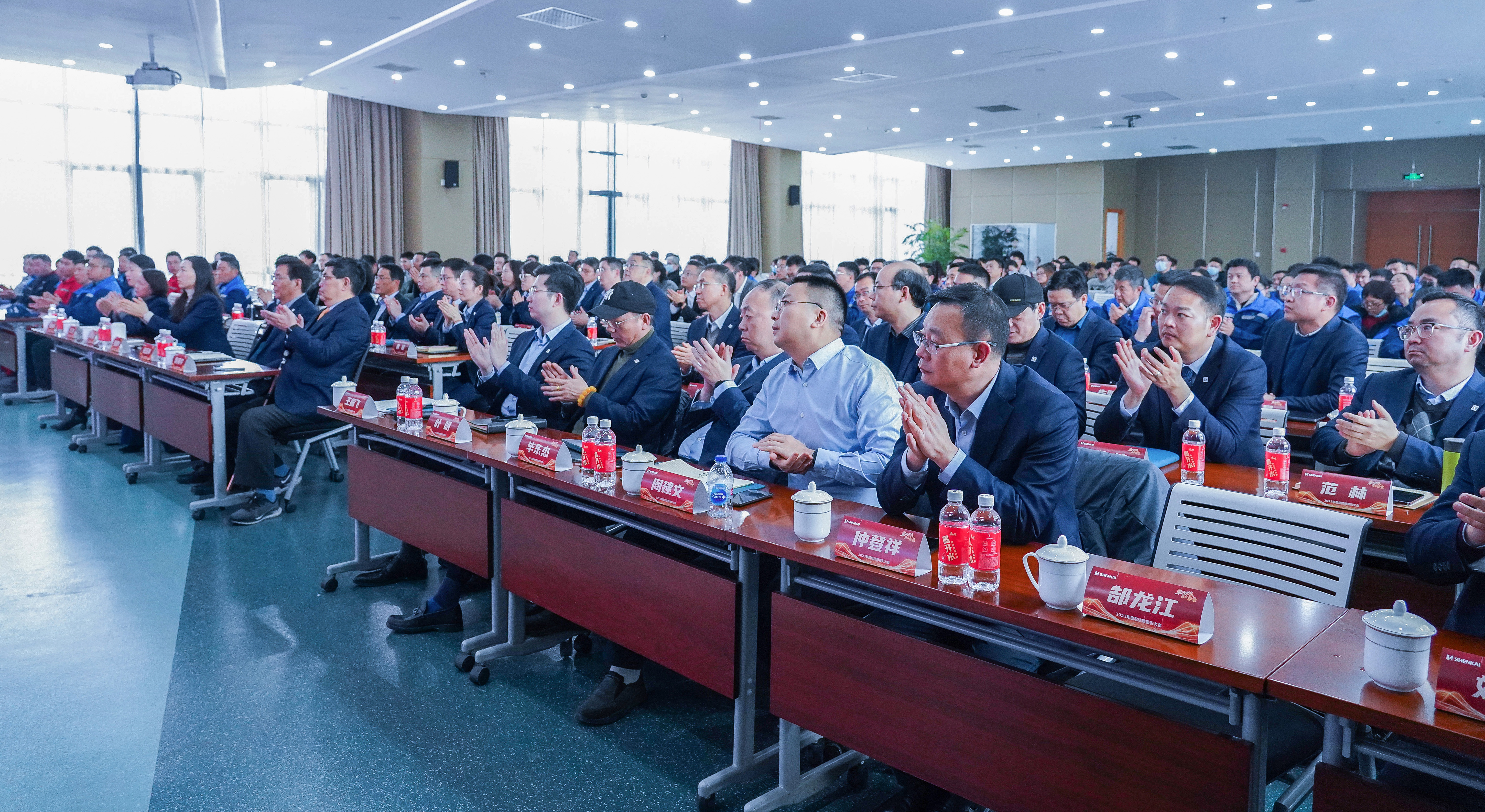 乘风破浪，再启华章——亿万先生MR股份2023年度总结暨表彰大会隆重召开(图4)