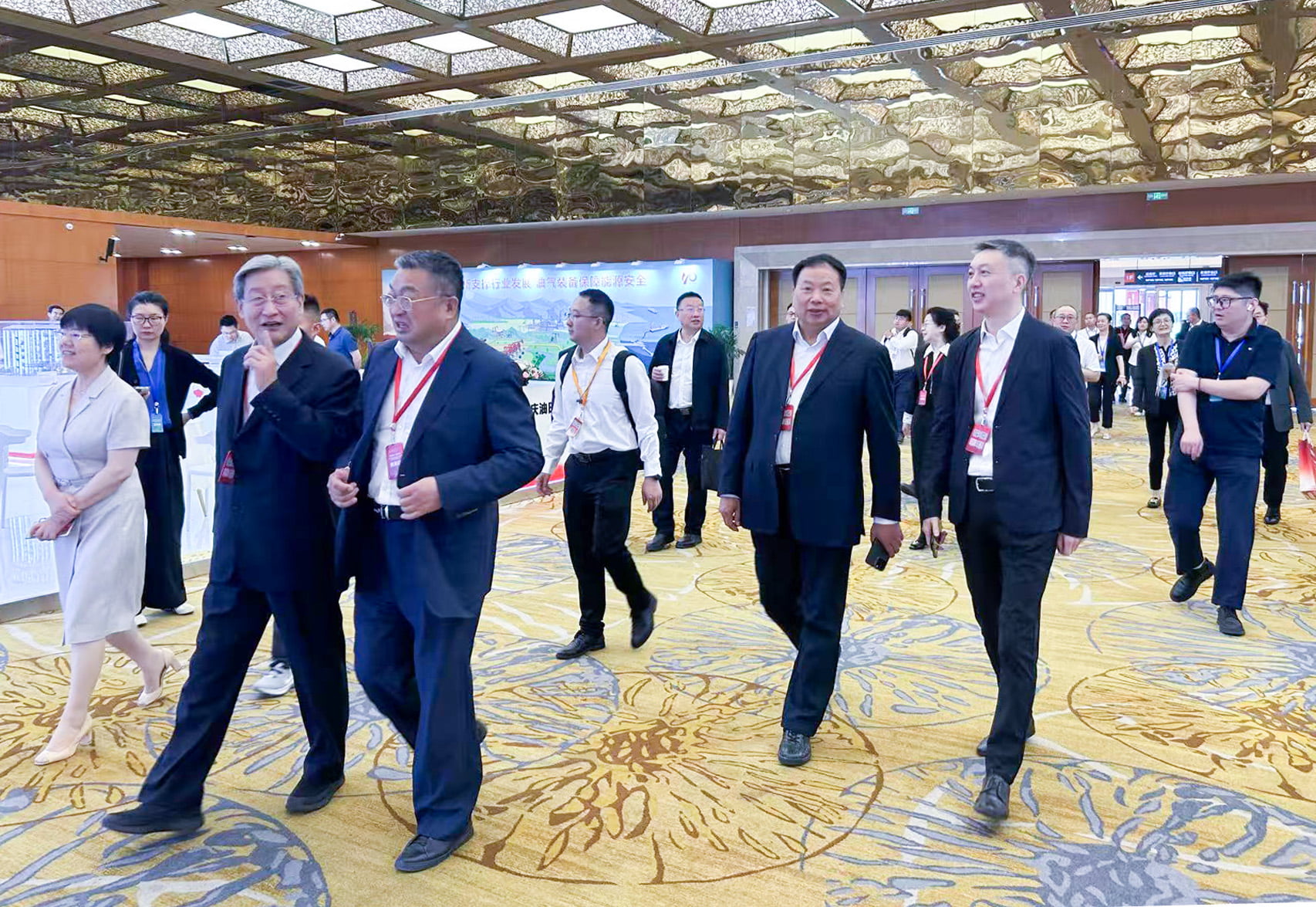 创新引领、科技强机——亿万先生MR参加第四届石油石化装备产业科技大会暨科技创新成果展览会(图5)